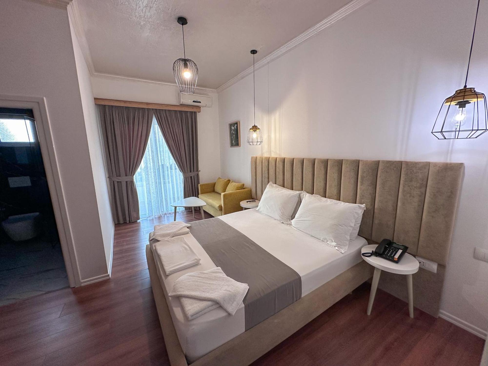 Hotel Murati Εξαμίλιο Εξωτερικό φωτογραφία