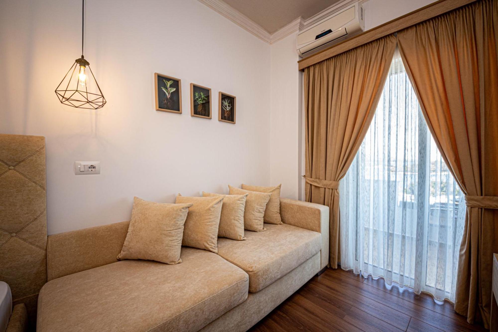 Hotel Murati Εξαμίλιο Εξωτερικό φωτογραφία