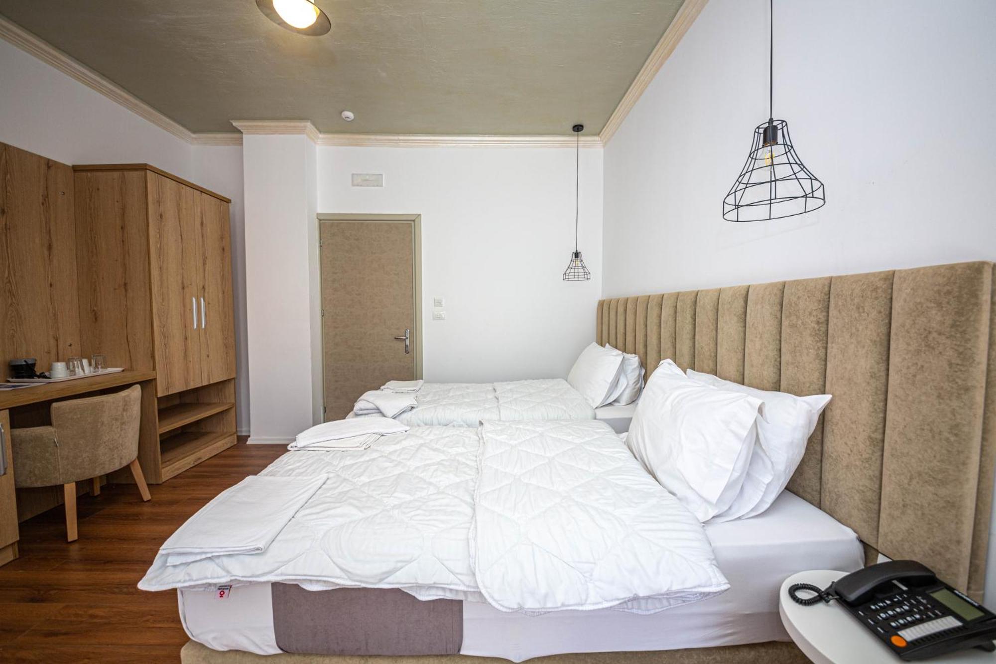 Hotel Murati Εξαμίλιο Εξωτερικό φωτογραφία