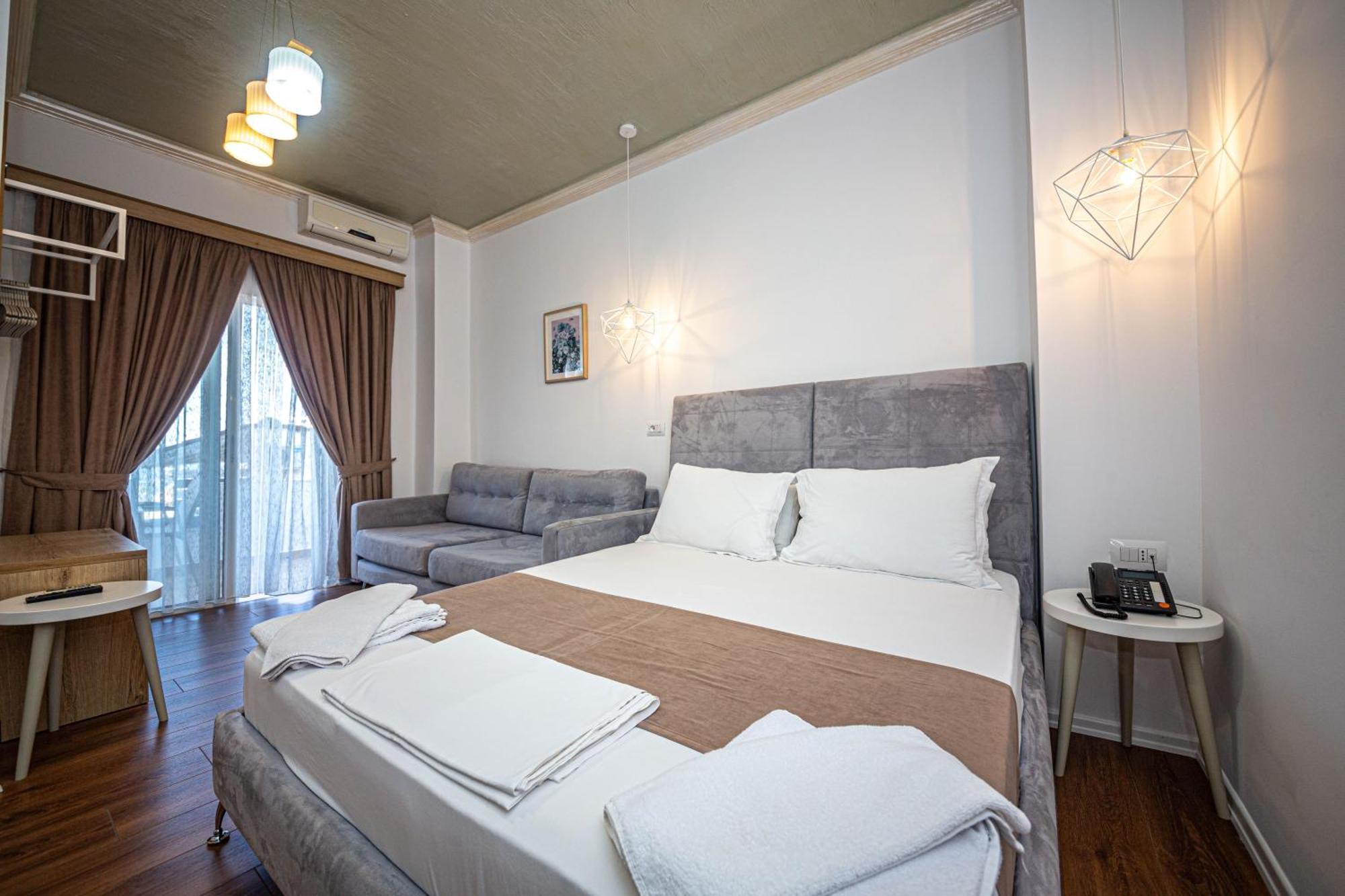 Hotel Murati Εξαμίλιο Εξωτερικό φωτογραφία